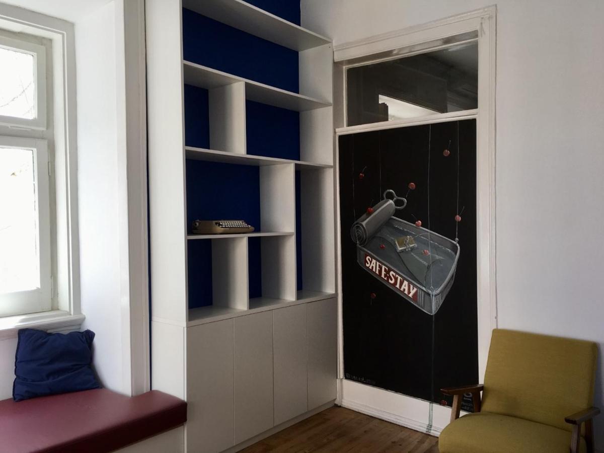 Safestay Lisbon Bairro Alto Bagian luar foto